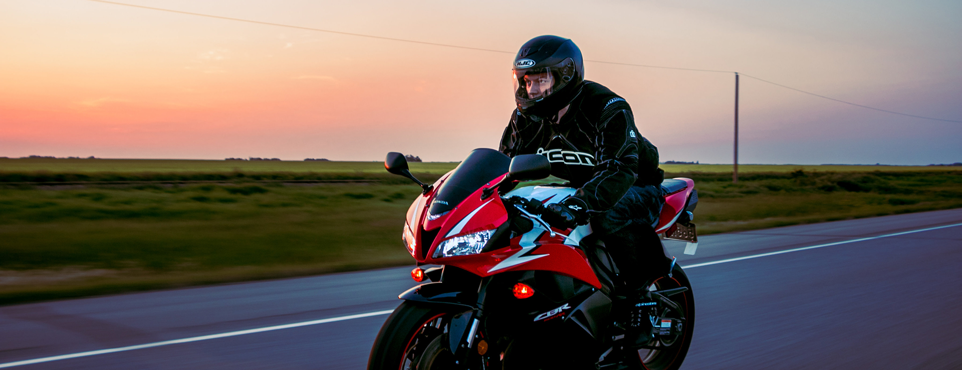 Motorcycle Parts Store -Motorcycle Parts Store photo 1504160820508 da86e9dc8a28